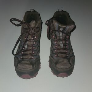 Merrell Women's Moab FST Waterproof Mid Hiking Boots Size 10